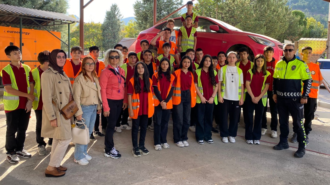 Trafik Şube Müdürlüğü’nde Emniyet Kemerinin Önemi Eğitimi